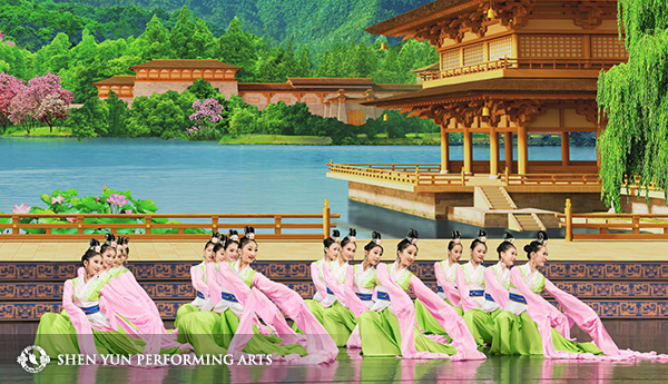 Chinese long sleeve dance - Shen Yun Performance 2016